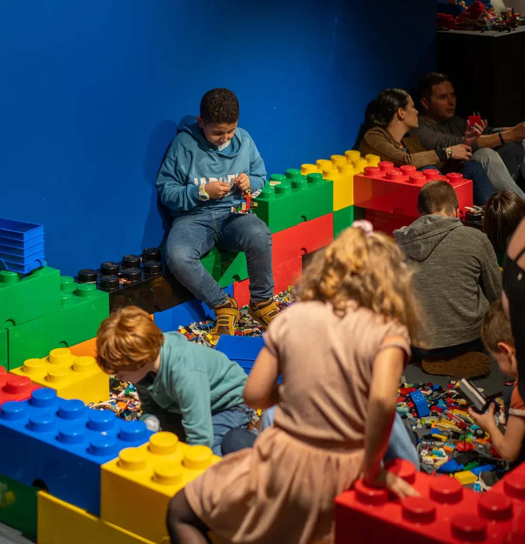 Embrace the creativity - The Art of the Brick Atlanta: A LEGO® Art Exhibit