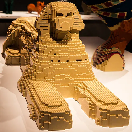 Oltre 1mln di Lego per più di 100 sculture: successo per Sawaya a Milano 